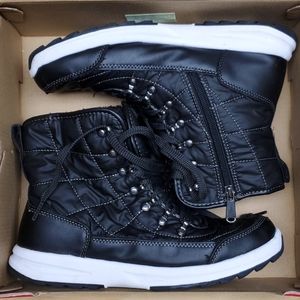 Weatherproof Women's Katie Black Ankle Boot